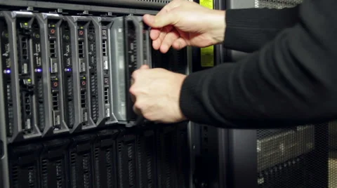 IT consultant install blade server in datacenter Stockbeeldmateriaal 53063820