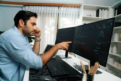 IT developer calling to coworker solving problem coding system on pc. Surmise. 스톡 사진