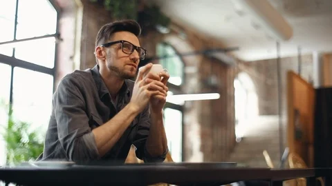 IT Developer Starting Productive Work 库存影片 103748129