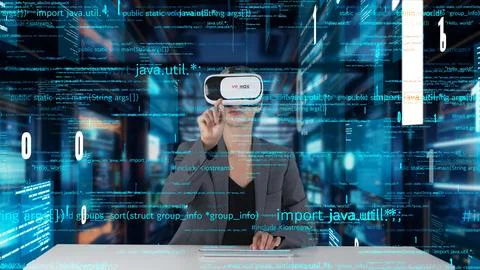 IT developer typing computer code for analyzing intelligent by VR. Contraption. Stockfoto's