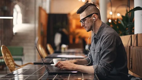 IT Developer is Using Laptop 库存影片 103741887