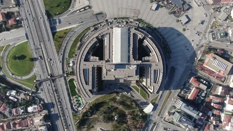 It is the largest Courthouse on the European Side of Istanbul. Stock-Footage 146282569