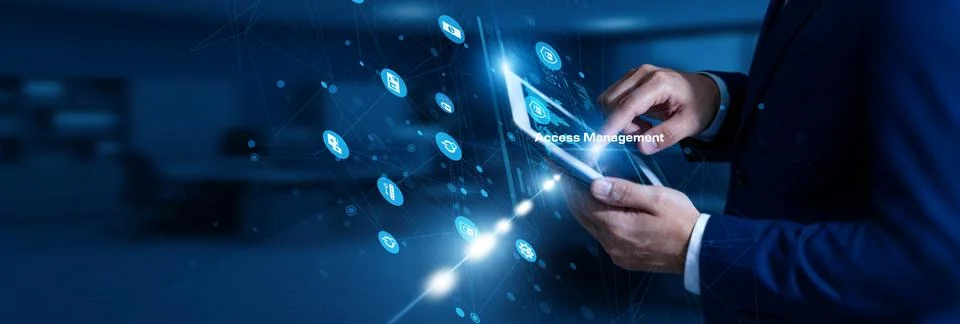 IT Security Specialist touching access management using tablet secure netwo.. Foto stock