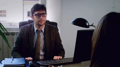 Italian businessman and client shaking hands Stock Footage 59139353