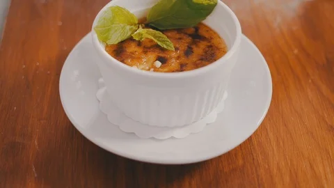 Italian dessert Pudding on the table in restaurant. Stock-Footage 104294468