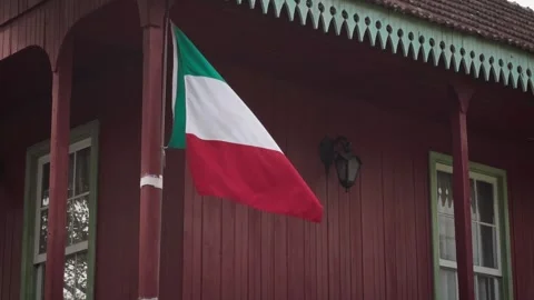 Italian Flag at Ethnicities Square (Praca das Etnias) - Gramado, Brazil 스톡 동영상 255222560
