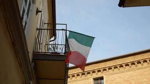 Italian flag swing at wind Video stock 160273780