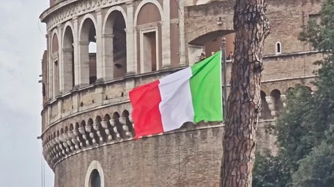 Italian flag waving Video stock 254520319