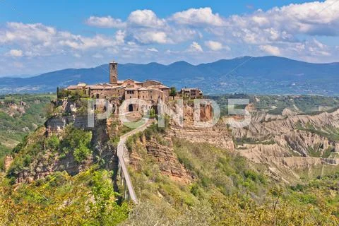 Italian hilltown civita di bagnoregio Stock Photos