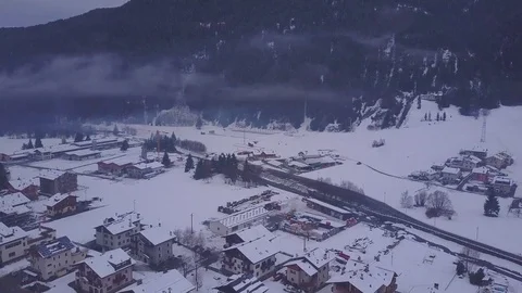 Italian mountains during winter Stockbeeldmateriaal 83354992