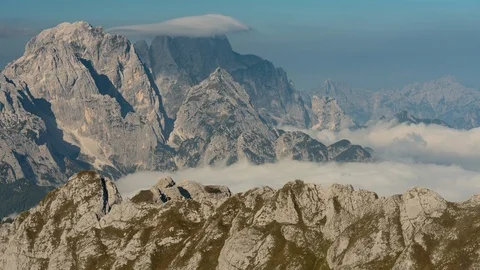 ITALY - 9/16/2018: Dancing clouds over Italian mountains Video stock 96118599