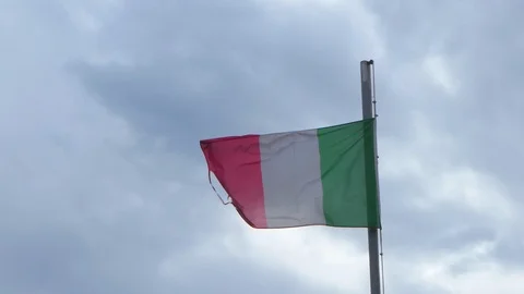 Italy flag wind Stock-Footage 112003277