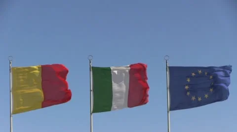 Italy - Molise - Termoli - Flags Видео 11885319