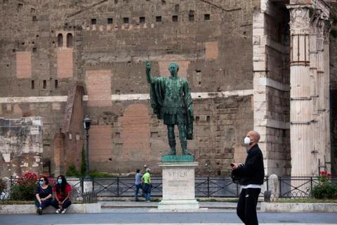 Italy tourists return Stock Photos