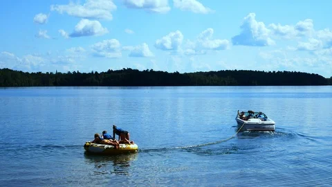ITASCA CO, MN - 3 AUG 2019: Boating on a beautiful Minnesota lake. Stock Footage 122379209