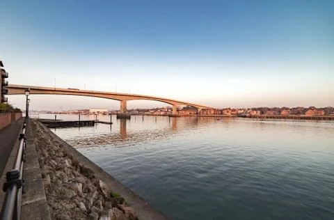 The Itchen Bridge and River Itchen in Southampton Foto stock