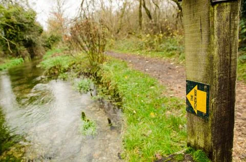 Itchen Way footpath arrow, Itchen Stoke, Hampshire Stock Photos