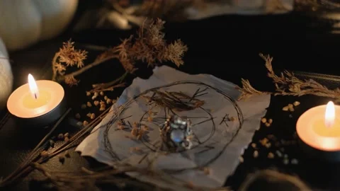 Items for ritual or black magic on the table, close-up. Magic, witchcraft Vídeos de archivo 239679398