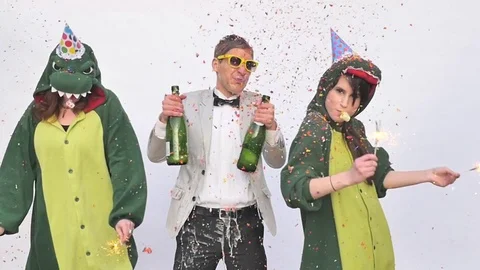 It's Going Down, For Real 動画素材 78037644