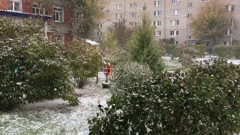 It's snowing outside. Winter. The cold comes. 스톡 동영상 88030215