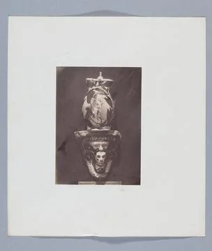 ï»¿Two ceramic objects (console and vase) from the collection of the Minut Stock Photos