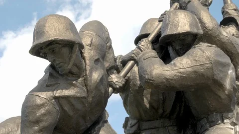 Iwo Jima Memorial War Statue American Soldier Flag Close Up Shot5 Slow Motion 4K Stock Footage 123857552