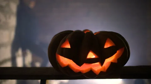 Jack-o' lantern lights Video stock 68695975