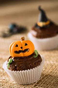 Jack O'lantern Pumpkin cupcake Stock-Fotos