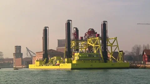 Jack up platform in Venice Stock Footage 78059717