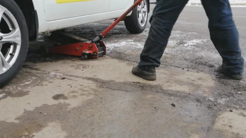 The jacking of the car Stock Footage 119670328