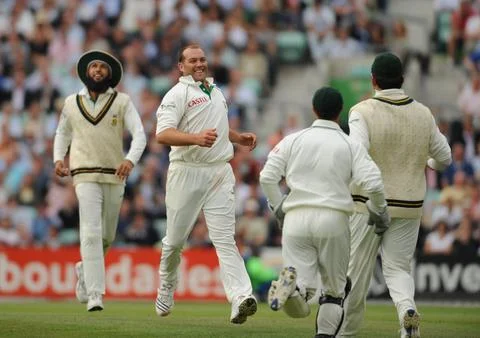 Jacques Kallis Celebrates Taking The Wicket Of Paul Collingwood During The 4th T Stock Photos