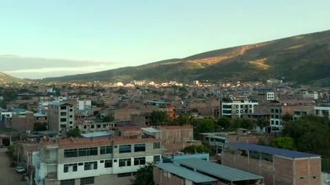 Jaén, Perú - Pull Back Shot 스톡 동영상 202213488