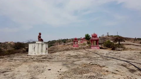 A Jain pilgrimage hillock with small temples  in Kanakagiri in Karnataka, India. Stock Footage 175581609