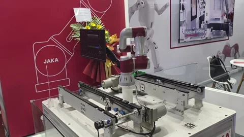JAKA robotic arms Stock-Footage 336839133