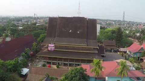 Jakarta Cable car through traditional houses of Indonesia Stock Footage 59082198