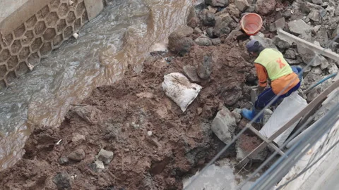 Jakarta Infrastructure Worker 스톡 동영상 343568078