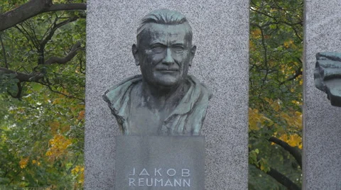 Jakob Reumann bust statue at the Establishment of the Republic Memorial, Vienna Stock Footage 59571566