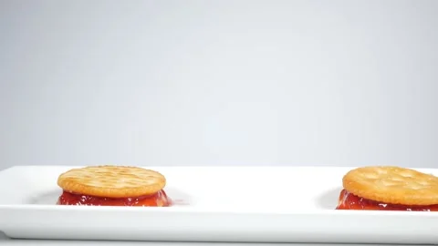 Jam cracker sand strawberry Stock-Footage 147905015