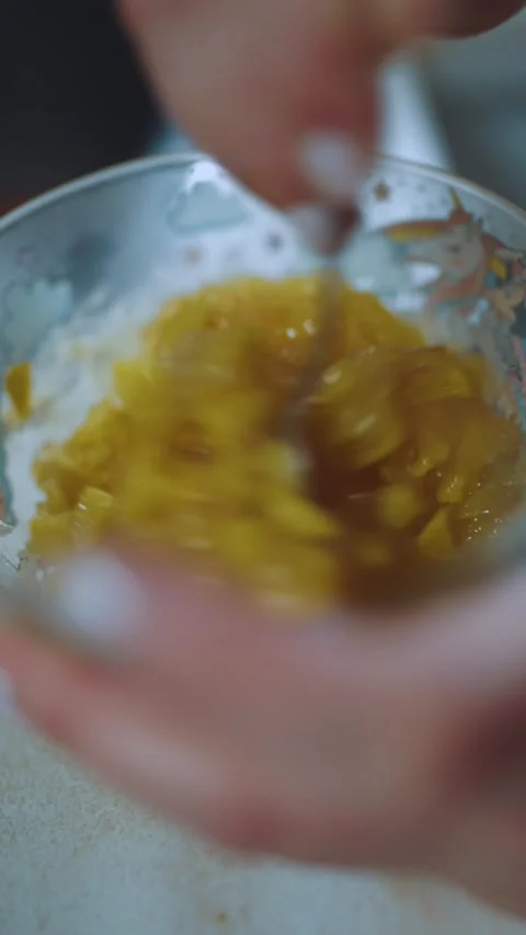 Jam making, fruit cooking, cake making, vertical shooting Stock Footage 237515152