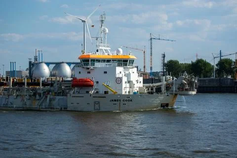 James Cook Ship Navigating River Stock Photos