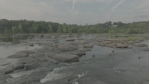James River Pony Pasture Stockbeeldmateriaal 329451095