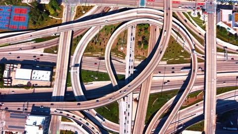 The Jane Byrne Interchange located in downtown Chicago, Illinois. Numerous cars Stock-Footage 338308453