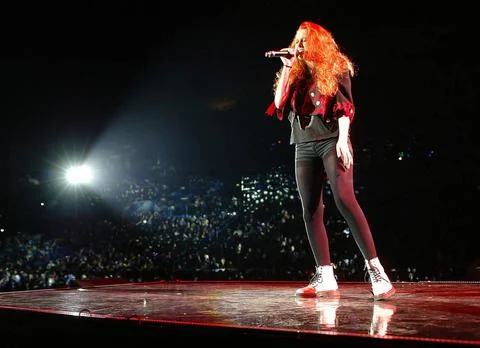  Janet Devlin live at Sheffield Arena on The X Factor tour - 21 March 2012... Stock Photos