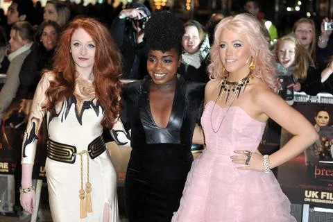  Janet Devlin, Misha B and Amelia Lily at the premiere of The Twilight Sag... Stock Photos