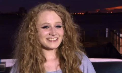  Janet Devlin on The X Factor - 02 October 2011 FAM42675 Copyright: x FAMO... Stock Photos