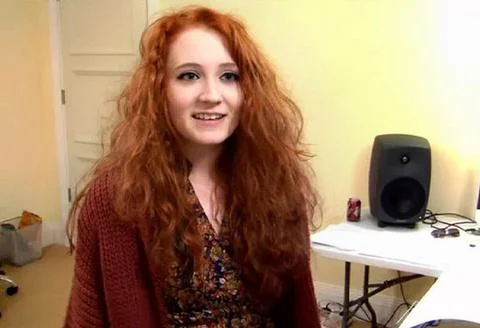  Janet Devlin on The X Factor - 05 November 2011 FAM43122 Copyright: x FAM... Stock Photos