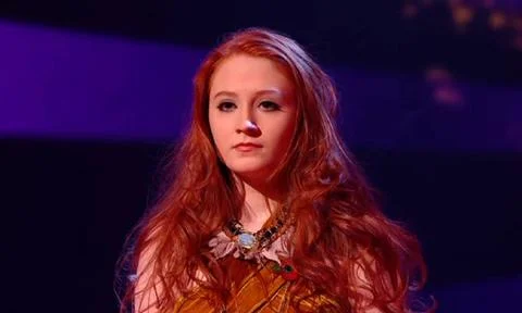  Janet Devlin on The X Factor - 12 November 2011 FAM43196 Copyright: x FAM... Stock Photos