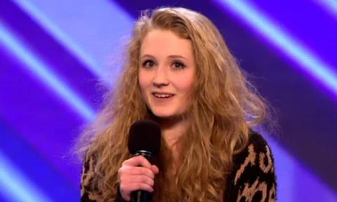  Janet Devlin on The X Factor - 20 August 2011 FAM42184 Copyright: x FAMOU... Stock Photos
