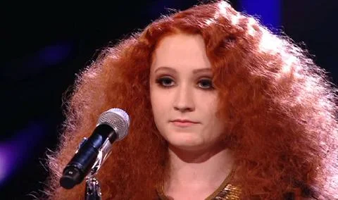  Janet Devlin on The X Factor - 23 October 2011 FAM42918 Copyright: x FAMO... Stock Photos