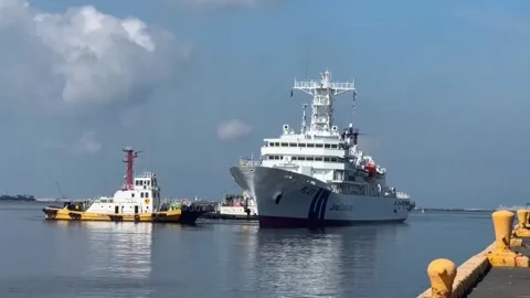 Japan Coast Guard training ship arrives in Philippines, PHILIPPINES, PH - 16 Jul Stock Footage 339758458